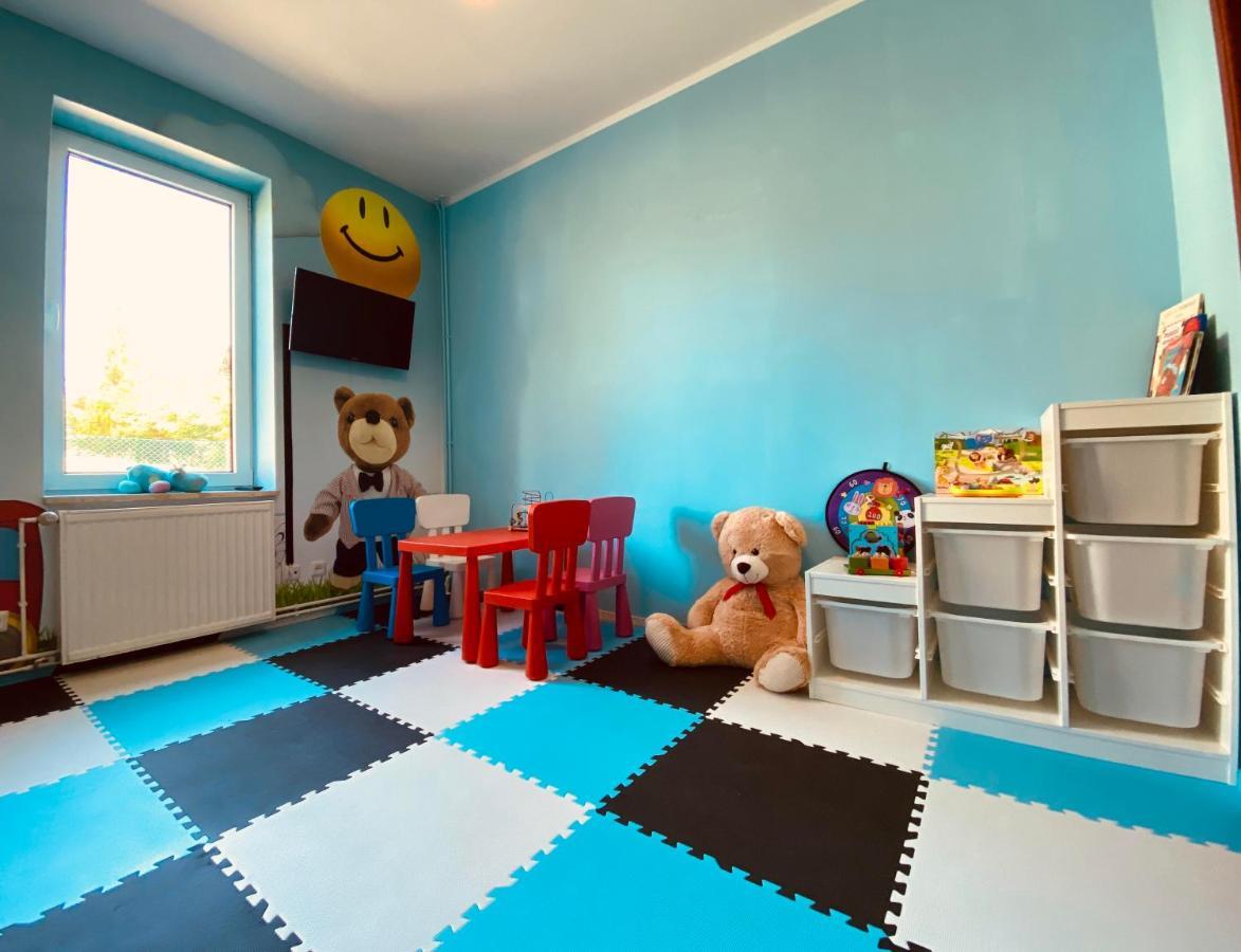 Mikolajek Hotel Jarosławiec Kültér fotó