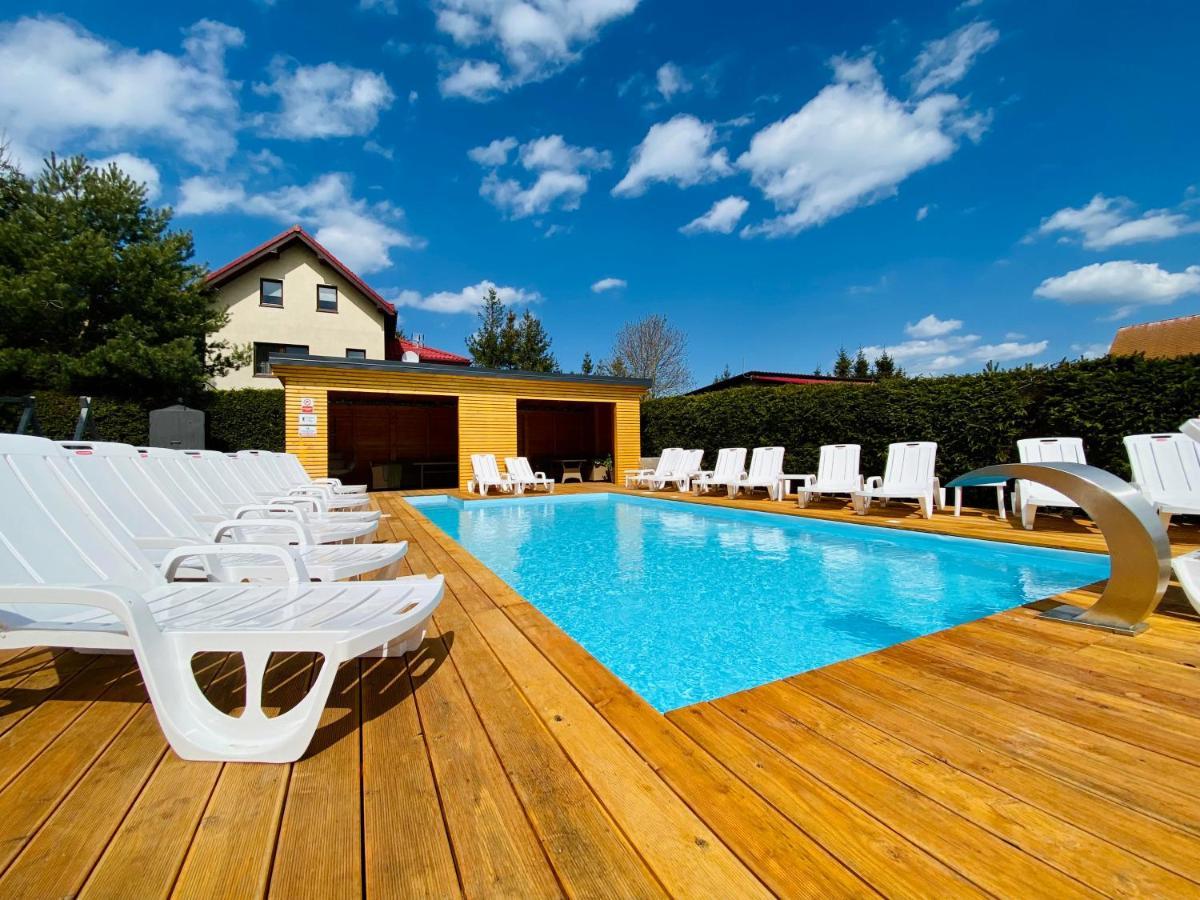 Mikolajek Hotel Jarosławiec Kültér fotó