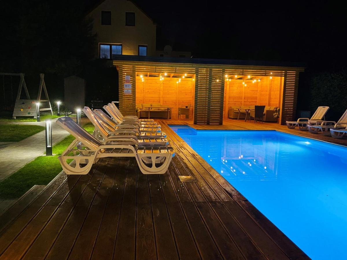 Mikolajek Hotel Jarosławiec Kültér fotó