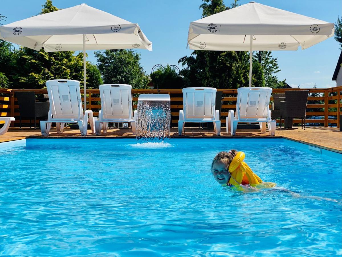 Mikolajek Hotel Jarosławiec Kültér fotó